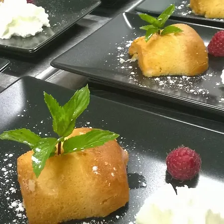 Le Cafe Des Fleurs Maison d'hôtes