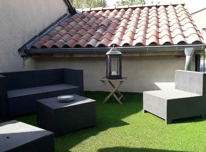 Le Cafe Des Fleurs Salindres